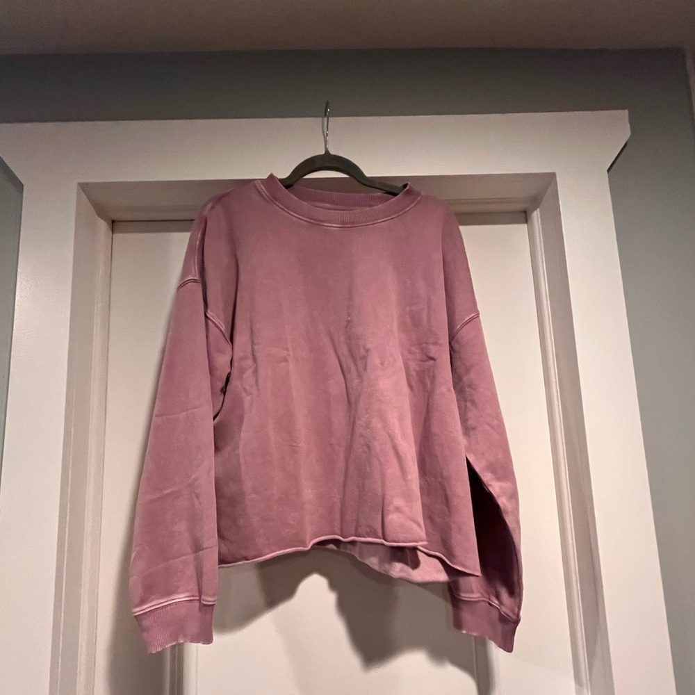 NWT American Eagle Washed Mauve Cropped Crewneck Sweatshirt